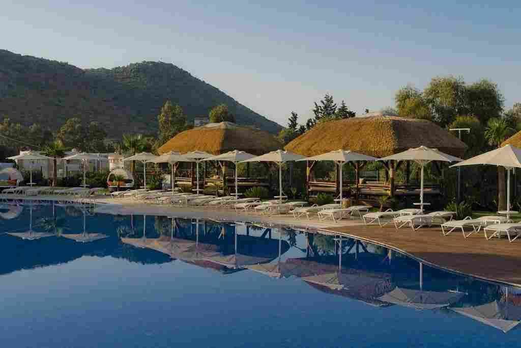 Club Mavi Otel 4*